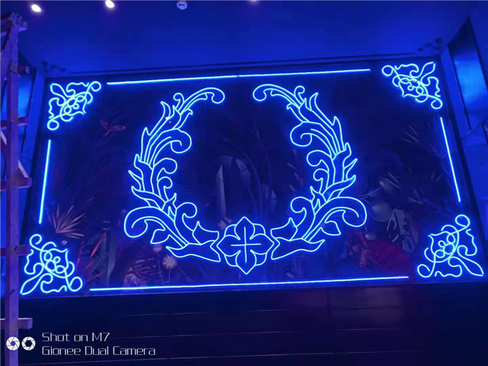 霓虹灯